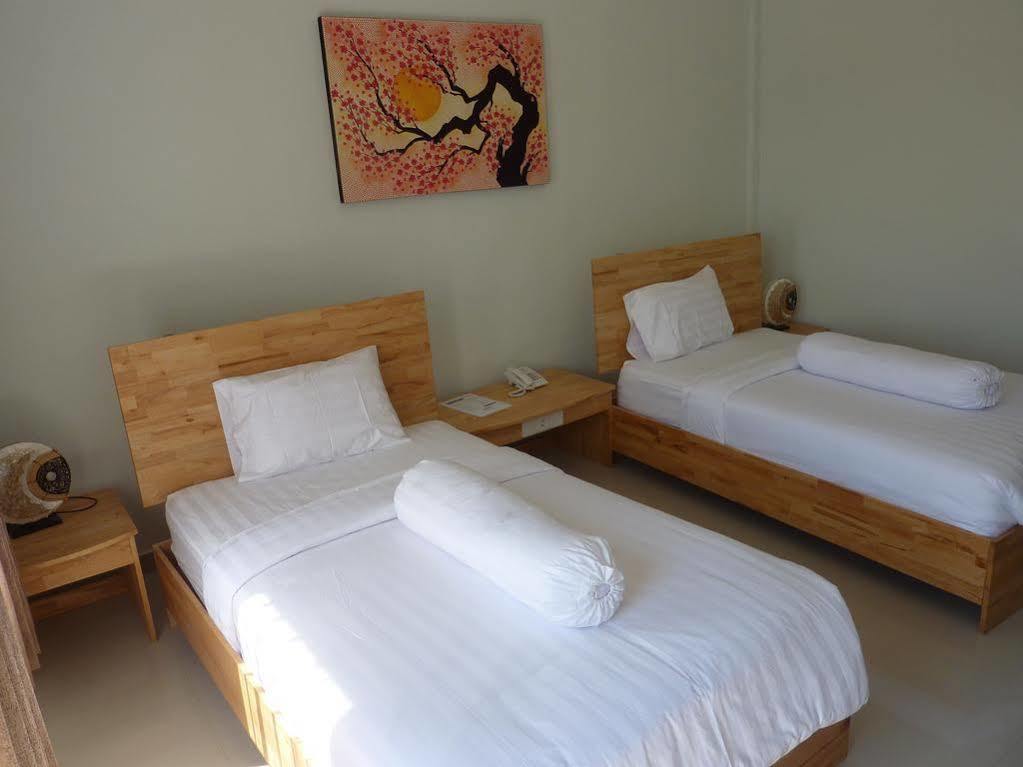 Exotic Komodo Hotel Лабуан-Баджо Екстер'єр фото